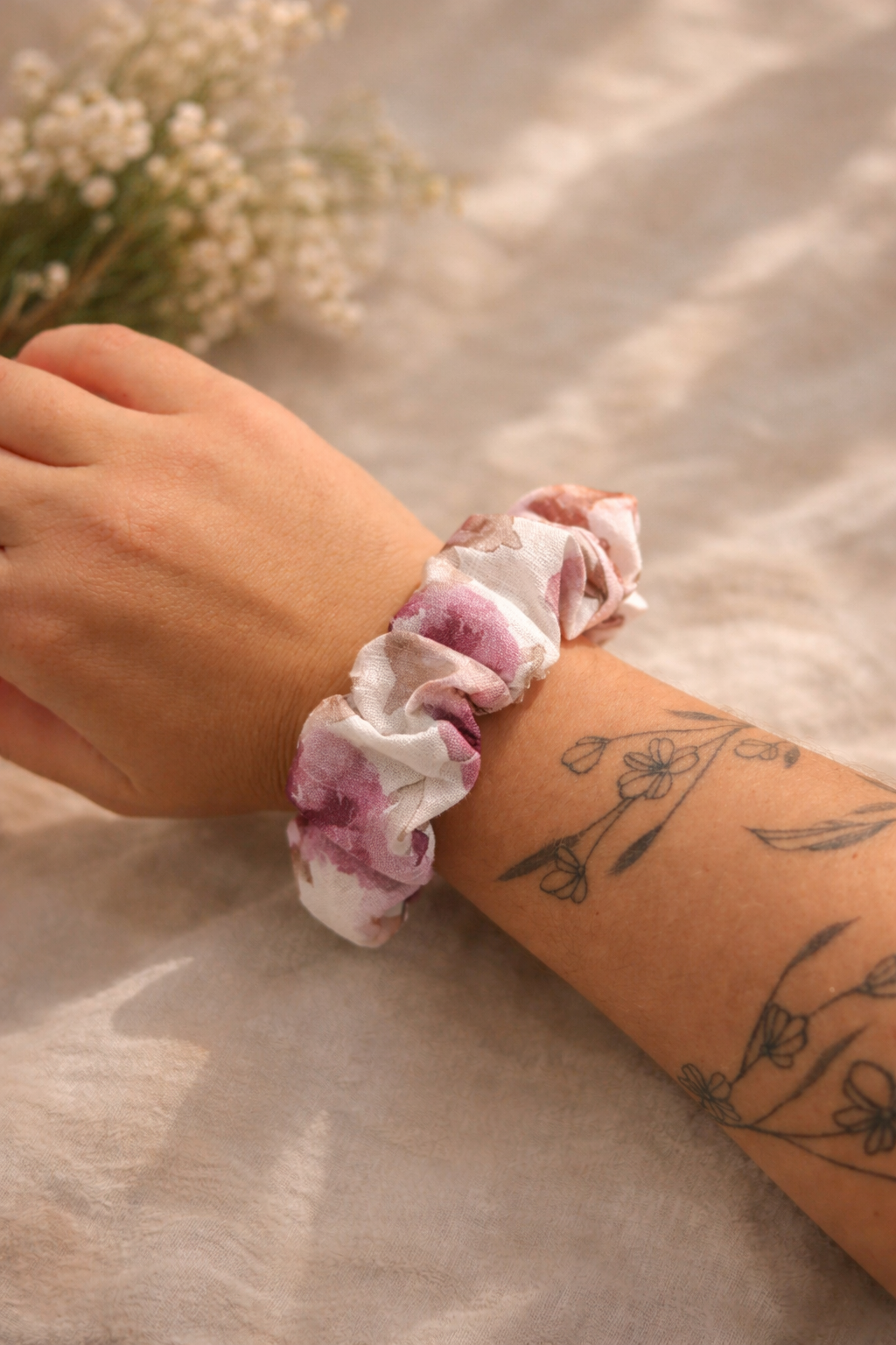 Scrunchie - Faded Floral